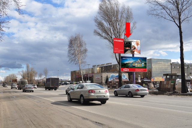 Щит 6x3, Кольцевая дорога, возле супермаркета "Метро", "Аракс", светофор, верхняя Щит 6x3, Кольцевая дорога, возле супермаркета "Метро", "Аракс", светофор, верхняя