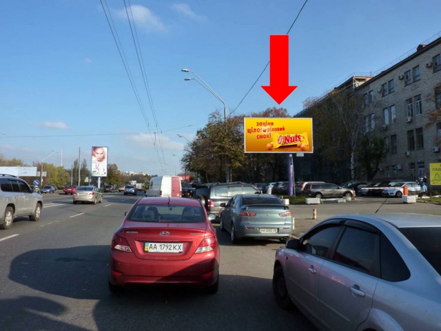 Призма 6x3,  Победы пр-кт, 65, ст. м. "Нивки", в центр
