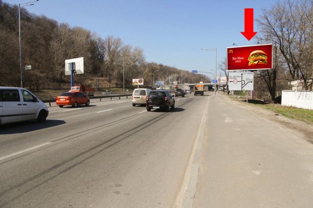 Призма 6x3,  Надднепрянское шоссе, перед мостом Патона, в центр