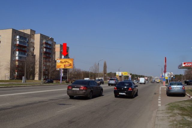 Щит 6x3,  Братиславская ул., 7, разделитель, в сторну магазина "Эпицентр"